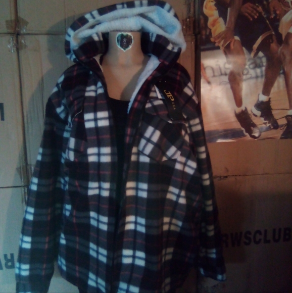 Flannel jacket with hood. - Picture 2 of 2